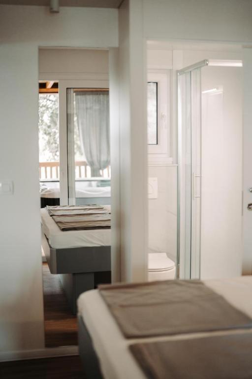 Sea House Pool & Jacuzzi - Privilege Point Camping & Villas 셀스 외부 사진