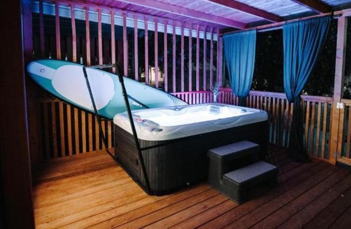 Sea House Pool & Jacuzzi - Privilege Point Camping & Villas 셀스 외부 사진